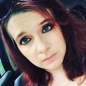 Meet your Posher, Hailey